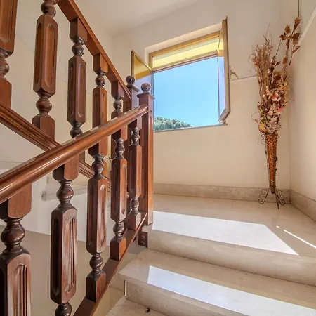 Magnolia House *